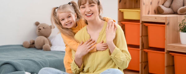 babysitting à Paris en France.png