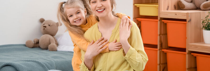babysitting à Paris en France.png